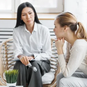 Counseling Psychologists: Bridging Emotional Wellness and Mental Health Care